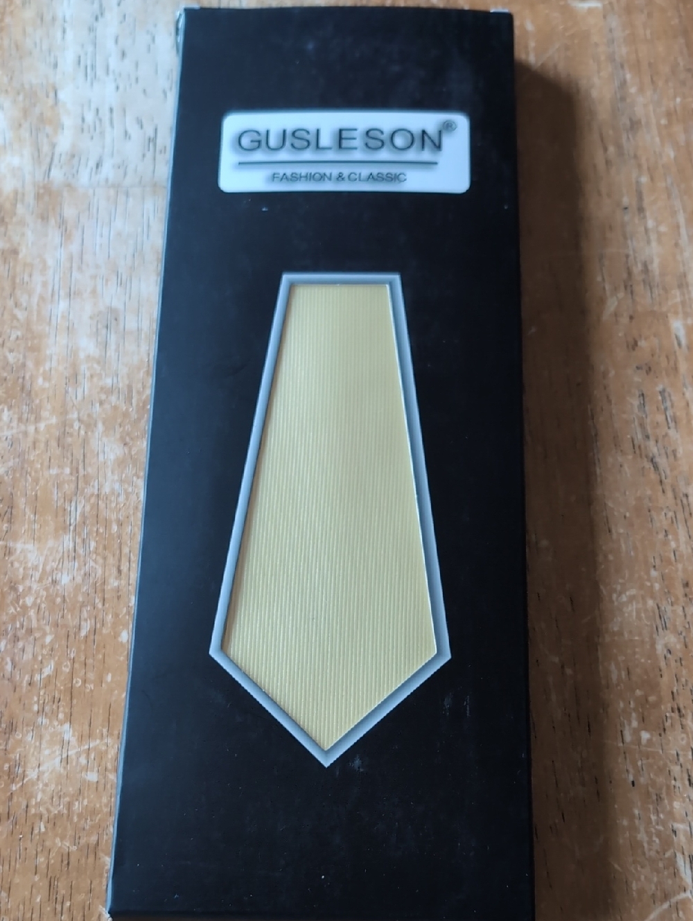 Pale Yellow Men's Tie - Elegant Ribbed Finish